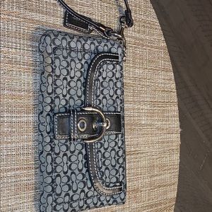 COACH WRISTLET NEVER WORN